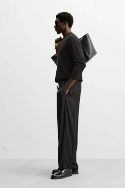 New PANTALÓN RELAXED FIT SATINADO Hombre Pantalones