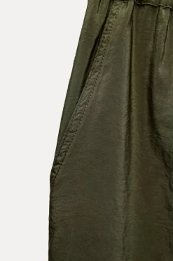 Sale PANTALÓN SATINADO BAJO PUÑO Mujer Pantalones