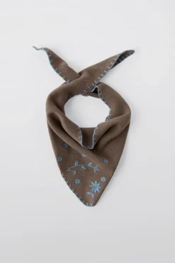 Niños ZARA 1½ - 6 Años·Accesorios|6 - 14 Años·Accesorios<PAÑOLETA TRIANGULAR BORDADOS