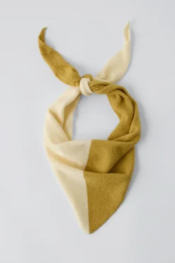 Niños ZARA 1½ - 6 Años·Accesorios|1½ - 6 Años·Accesorios<PAÑOLETA TRIANGULAR PUNTO