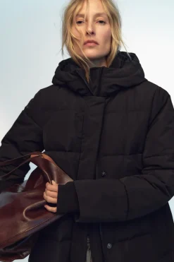 Outlet PLUMÍFERO LARGO CAPUCHA WATER AND WIND PROTECTION Mujer Abrigos / Anoraks