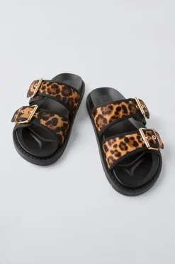 Niños ZARA 6 - 14 Años·Zapatos<SANDALIA ANIMAL PRINT