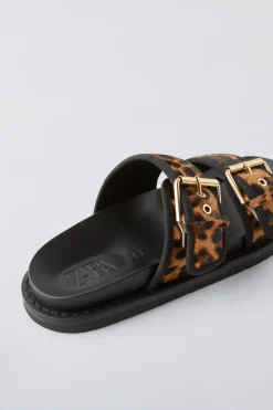 Niños ZARA 6 - 14 Años·Zapatos<SANDALIA ANIMAL PRINT