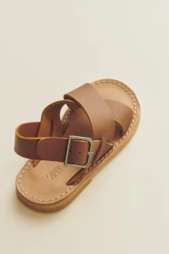 Niños ZARA 1½ - 6 Años·Zapatos|1½ - 6 Años·Zapatos<SANDALIA CRUZADA PIEL