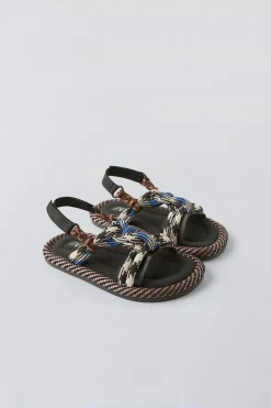 Niños ZARA 1½ - 6 Años·Zapatos|1½ - 6 Años·Zapatos<SANDALIA CUERDAS