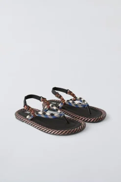 Niños ZARA 6 - 14 Años·Zapatos<SANDALIA CUERDAS