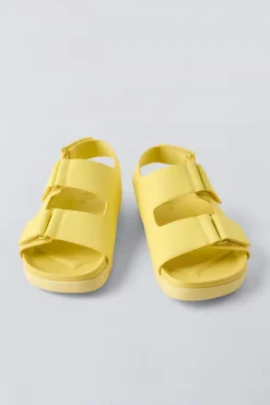 Niños ZARA 6 - 14 Años·Zapatos|6 - 14 Años·Zapatos<SANDALIA ENGOMADA