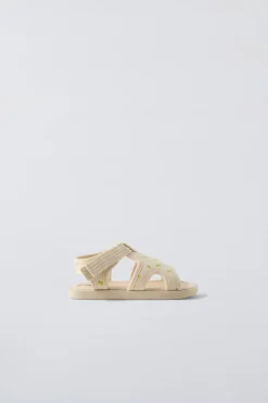 Niños ZARA 1½ - 6 Años·Zapatos|1½ - 6 Años·Zapatos<SANDALIA LIMONES