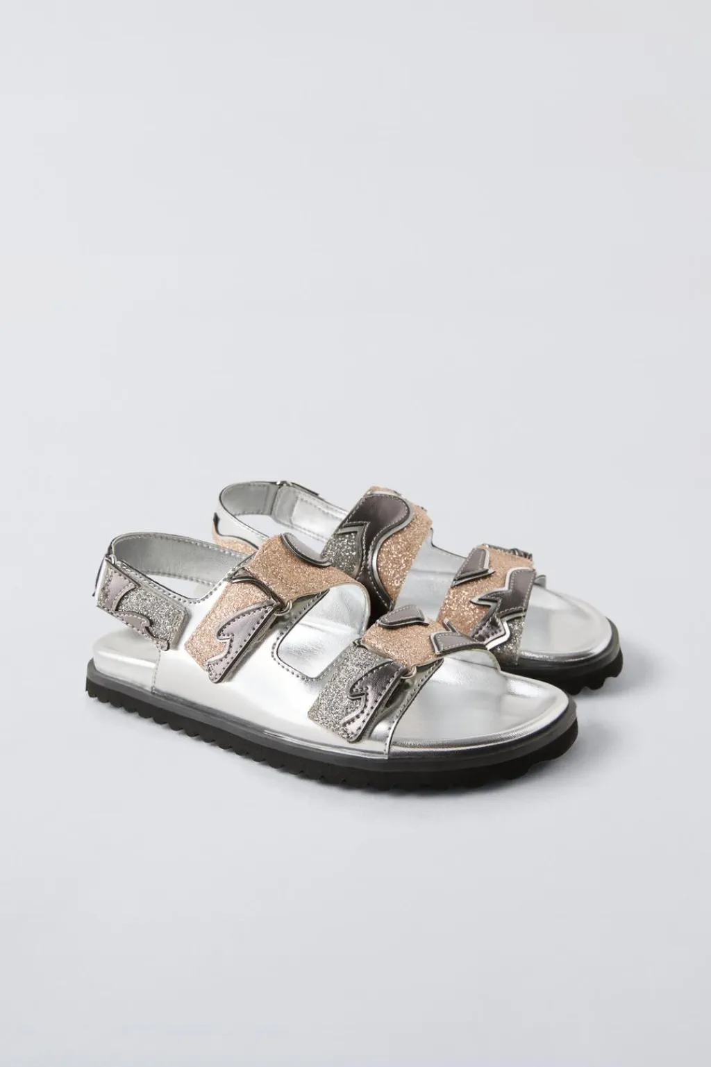Niños ZARA 6 - 14 Años·Zapatos<SANDALIA METALIZADA