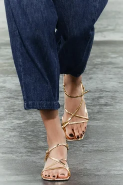 Hot SANDALIA METALIZADA KITTEN Mujer Zapatos