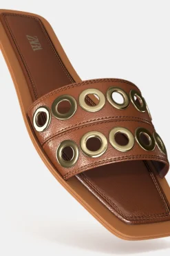 Clearance SANDALIA PLANA PIEL APLIQUES METÁLICOS Mujer Zapatos