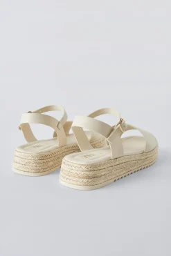 Niños ZARA 6 - 14 Años·Zapatos<SANDALIA PLATAFORMA