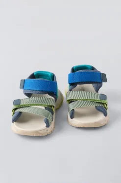 Niños ZARA 1½ - 6 Años·Zapatos|1½ - 6 Años·Zapatos<SANDALIA TÉCNICA