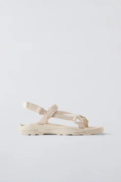 Niños ZARA 6 - 14 Años·Zapatos|6 - 14 Años·Zapatos<SANDALIA TÉCNICA PLATAFORMA