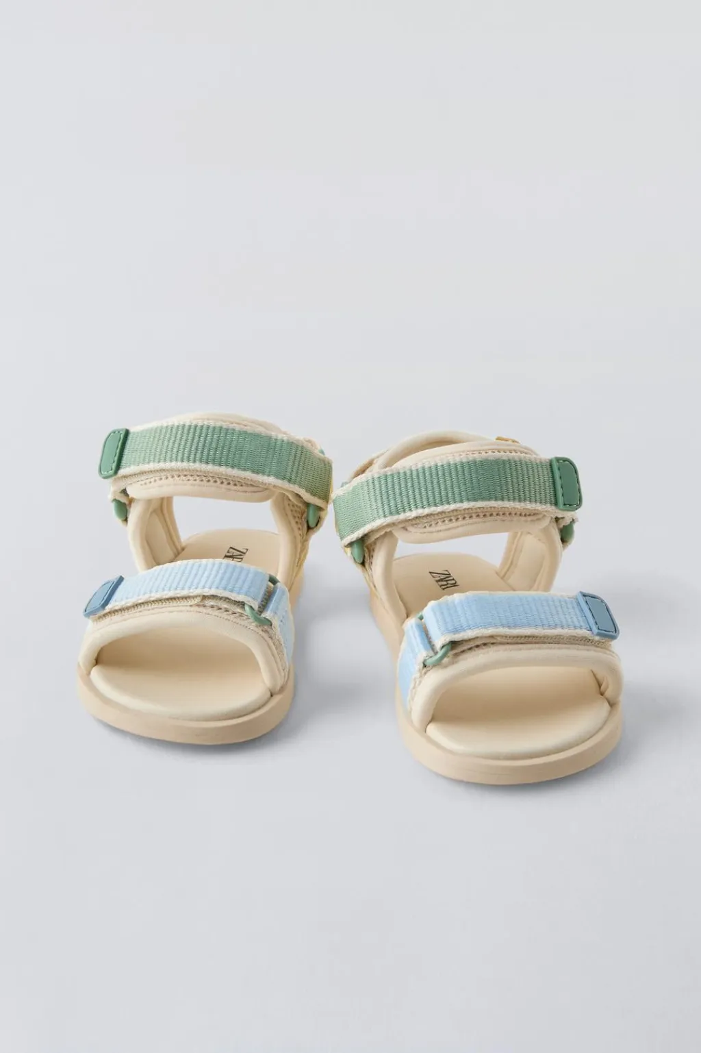 Niños ZARA 1½ - 6 Años·Zapatos|1½ - 6 Años·Zapatos<SANDALIA TIRAS MULTICOLOR