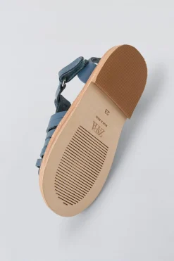 Niños ZARA 1½ - 6 Años·Zapatos|1½ - 6 Años·Zapatos<SANDALIA TRENZADA PIEL