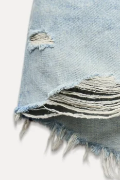 Fashion SHORTS DENIM TRF CURVED TIRO ALTO ROTOS Mujer Faldas / Shorts