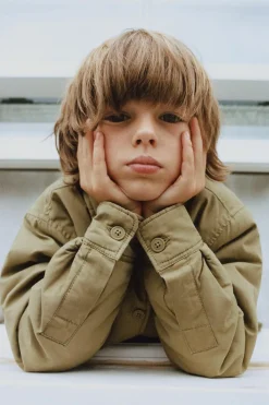 Niños ZARA 6 - 14 Años·Camisas / Sobrecamisas<SOBRECAMISA ACOLCHADA