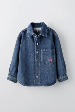 Niños ZARA 6 - 14 Años·Abrigos|6 - 14 Años·Total Look<SOBRECAMISA DENIM BORDADO