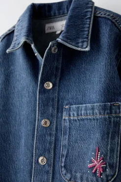 Niños ZARA 6 - 14 Años·Abrigos|6 - 14 Años·Total Look<SOBRECAMISA DENIM BORDADO