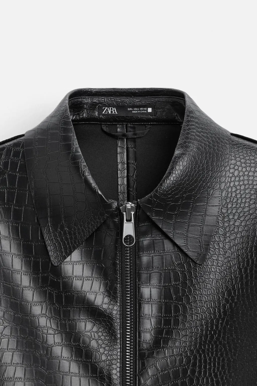 Online SOBRECAMISA EFECTO PIEL GRABADA Hombre Sobrecamisas