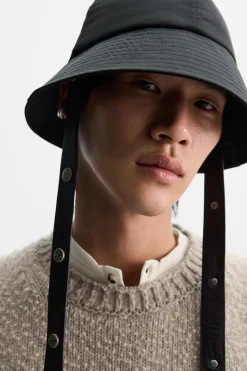 Clearance SOMBRERO BUCKET TÉCNICO X NANUSHKA Hombre Accesorios