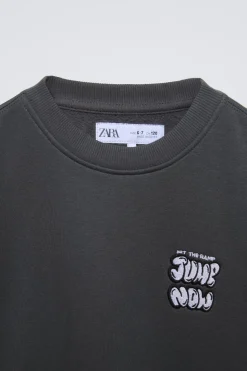 Niños ZARA 6 - 14 Años·Sudaderas<SUDADERA BORDADO GRAFFITI