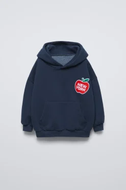 Niños ZARA 1½ - 6 Años·Sudaderas|1½ - 6 Años·Chándal<SUDADERA BORDADO MANZANA