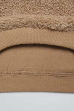 Niños ZARA 1½ - 6 Años·Sudaderas|1½ - 6 Años·Licencias<SUDADERA BORREGUILLO FORRADA HELLO KITTY © SANRIO