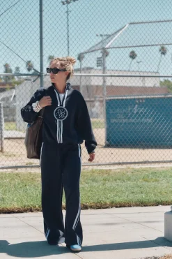 Discount SUDADERA PUNTILLA BORDADO Mujer Sudaderas / Joggers