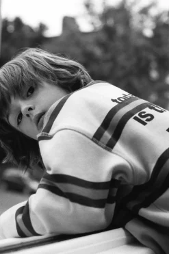 Niños ZARA 6 - 14 Años·Sudaderas<SUDADERA RAYAS TEXTO