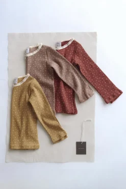 Niños ZARA 1½ - 6 Años·Ropa Interior / Calcetines<TIMELESZ - PACK DE TRES CAMISETAS FLORES PUNTILLA