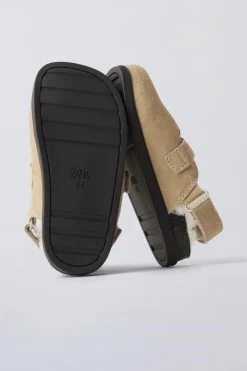 Niños ZARA 1½ - 6 Años·Zapatos|1½ - 6 Años·Zapatos<TIMELESZ - ZUECO PIEL