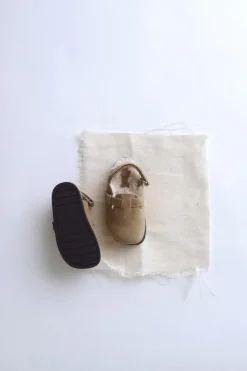 Niños ZARA 1½ - 6 Años·Zapatos|1½ - 6 Años·Zapatos<TIMELESZ - ZUECO PIEL