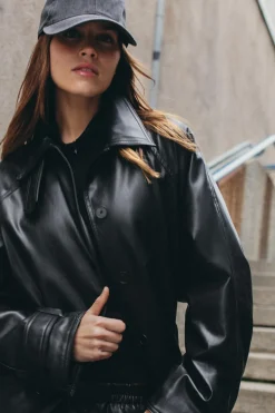 Sale TRENCH EFECTO PIEL Mujer Abrigos / Anoraks