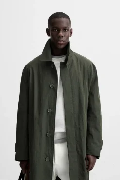 Sale TRENCH TÉCNICO RELAXED FIT Hombre Cazadoras|Abrigos / Gabardinas