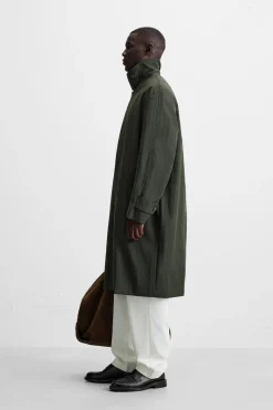 Sale TRENCH TÉCNICO RELAXED FIT Hombre Cazadoras|Abrigos / Gabardinas