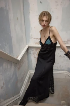 Online VESTIDO COMBINADO BORDADO ABALORIOS Mujer Vestidos