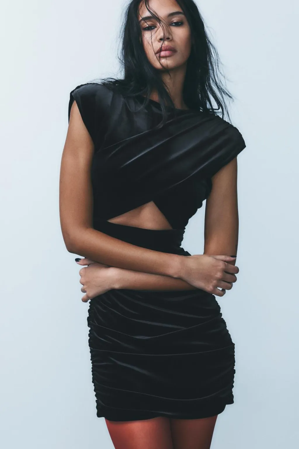 Discount VESTIDO CORTO CUT OUT TERCIOPELO Mujer Vestidos