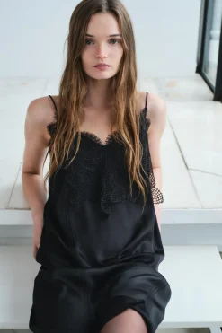 Outlet VESTIDO CORTO SATINADO PUNTILLA ZW COLLECTION Mujer Vestidos