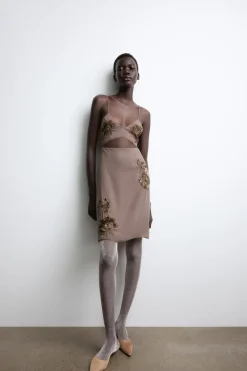 Outlet VESTIDO CUT OUT ABALORIOS Mujer Vestidos