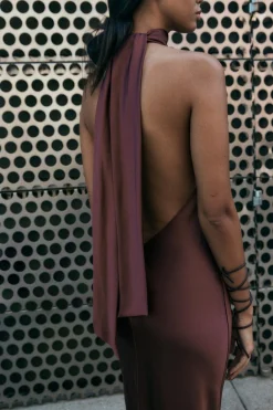 Discount VESTIDO LARGO HALTER Mujer Vestidos