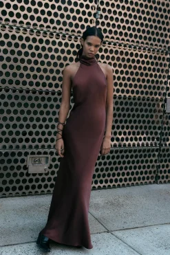 Discount VESTIDO LARGO HALTER Mujer Vestidos