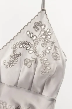 Online VESTIDO LENCERO SATINADO BORDADOS Mujer Vestidos