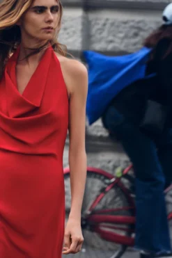 New VESTIDO MIDI CUELLO HALTER Mujer Vestidos