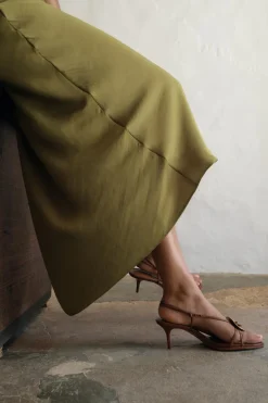 Online VESTIDO MIDI SATINADO Mujer Vestidos