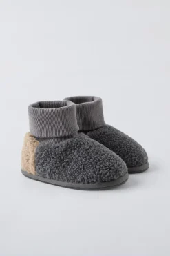 Niños ZARA 1½ - 6 Años·Zapatos|1½ - 6 Años·Zapatos<ZAPATILLA DE CASA CALCETÍN