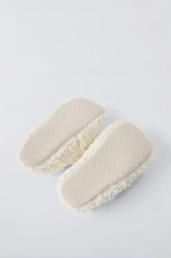 Niños ZARA 1½ - 6 Años·Zapatos|1½ - 6 Años·Zapatos<ZAPATILLA DE CASA OVEJITA