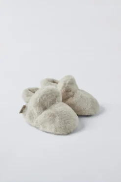 Niños ZARA 0 - 6 Meses·Patucos<ZAPATILLA DE CASA PELO