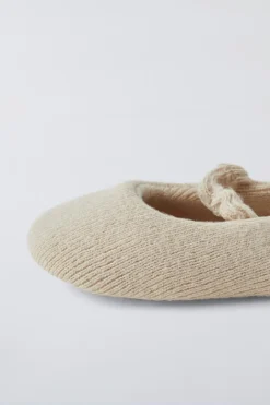 Niños ZARA 1½ - 6 Años·Zapatos<ZAPATILLA DE CASA TIRA